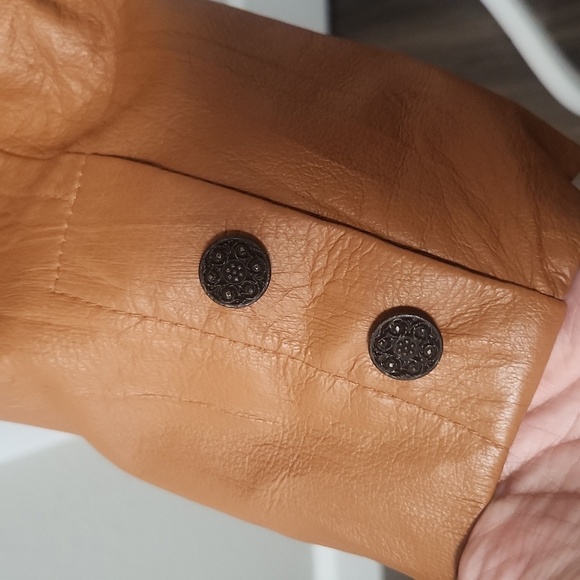 Vintage Beaded Wilsons Leather blazer - Picture 6 of 12